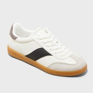 Universal Thread Spencer Black and White Fashion Sneaker Size 8.5